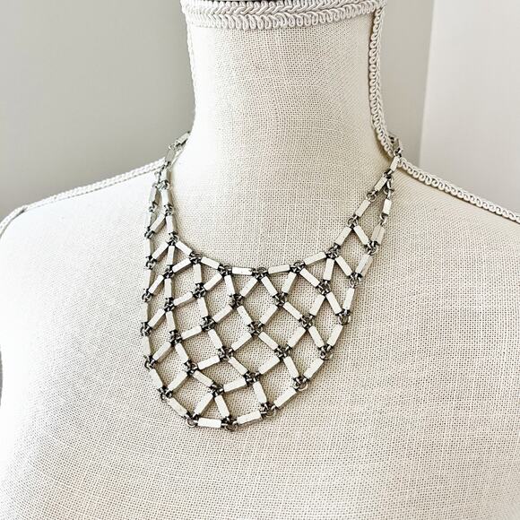 Lucky Brand Silver Mesh Bib Statement Necklace - Picture 1 of 6